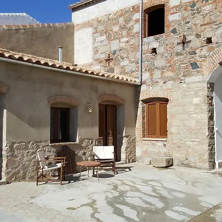 Casa De Pueblo Montenegro *