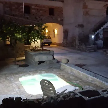 Casa De Pueblo Montenegro * Zalamea de la Serena