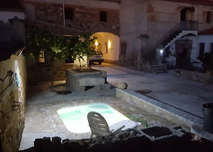 Casa De Pueblo Montenegro * Саламеа-де-ла-Серена