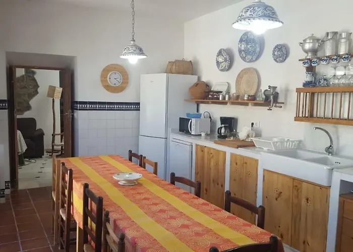 Casa De Pueblo Montenegro * Саламеа-де-ла-Серена